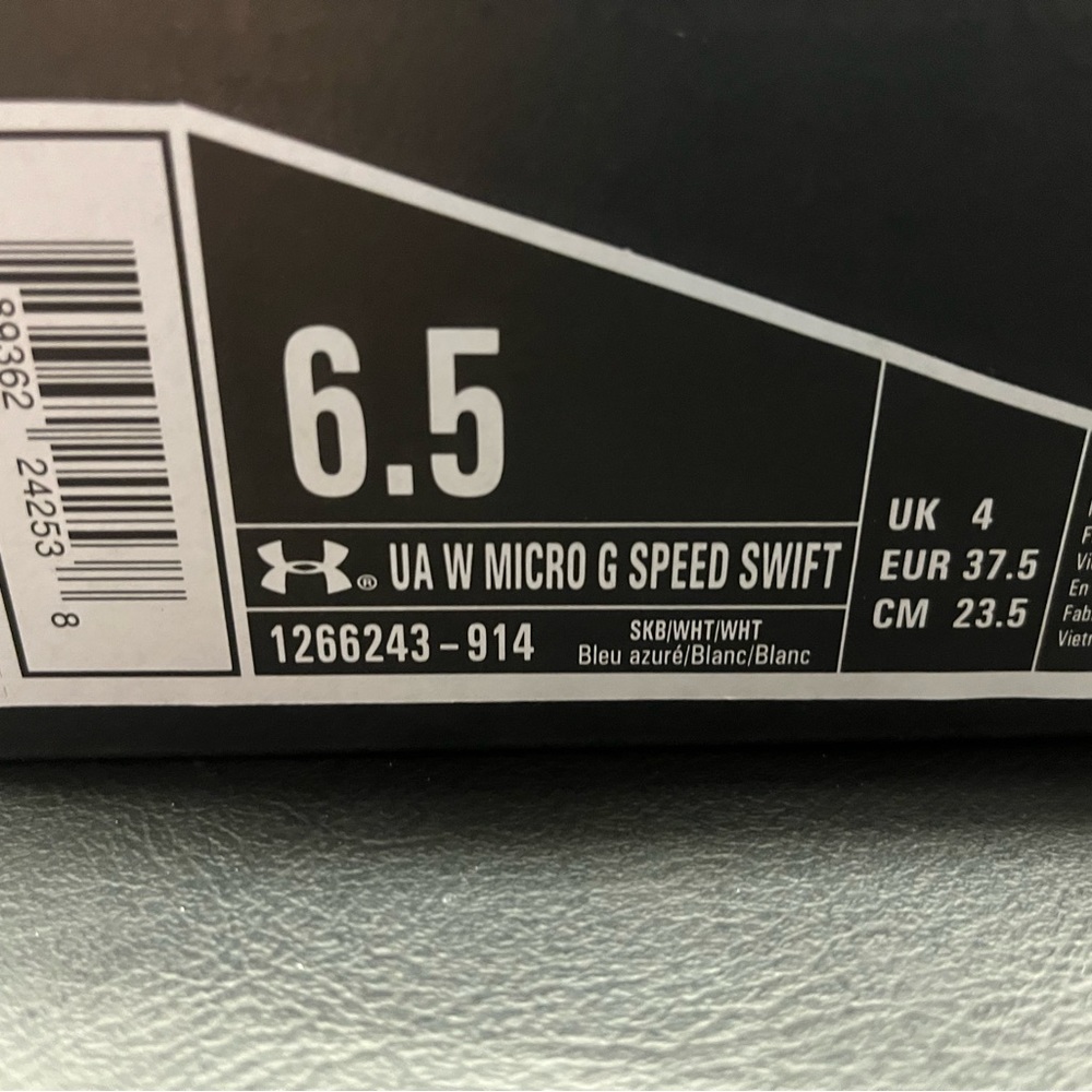 Women’s Under Armour Brand New in box - Size 6.5 - Picture 8 of 8